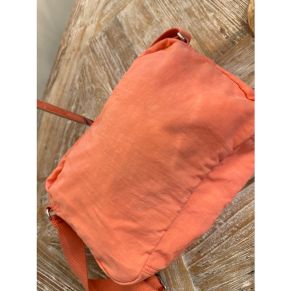 Kipling Crossbody Purse - Picture 4 of 4